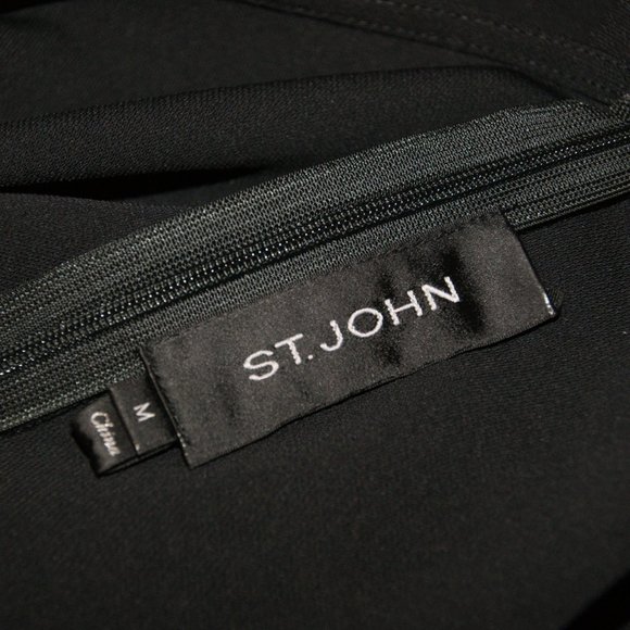 ST. JOHN Top - Picture 6 of 7